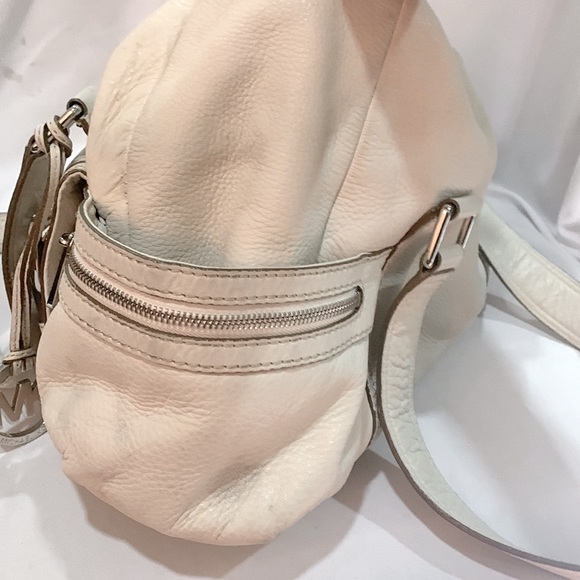 MICHAEL KORS Cream Pebbled Leather Satchel Purse - Picture 9 of 13